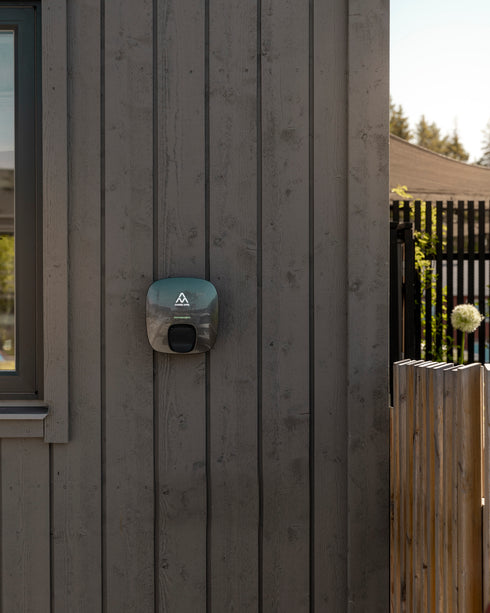 Charge Amps Luna Ladeboks — 22 kW — 32A / 1+3-FAS — Type 2 kontakt