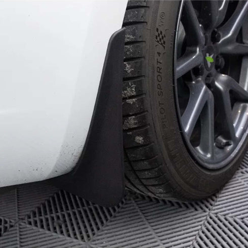 Skvettlapper - Mudflaps - Tesla Model 3 - Sort - Elbilgrossisten